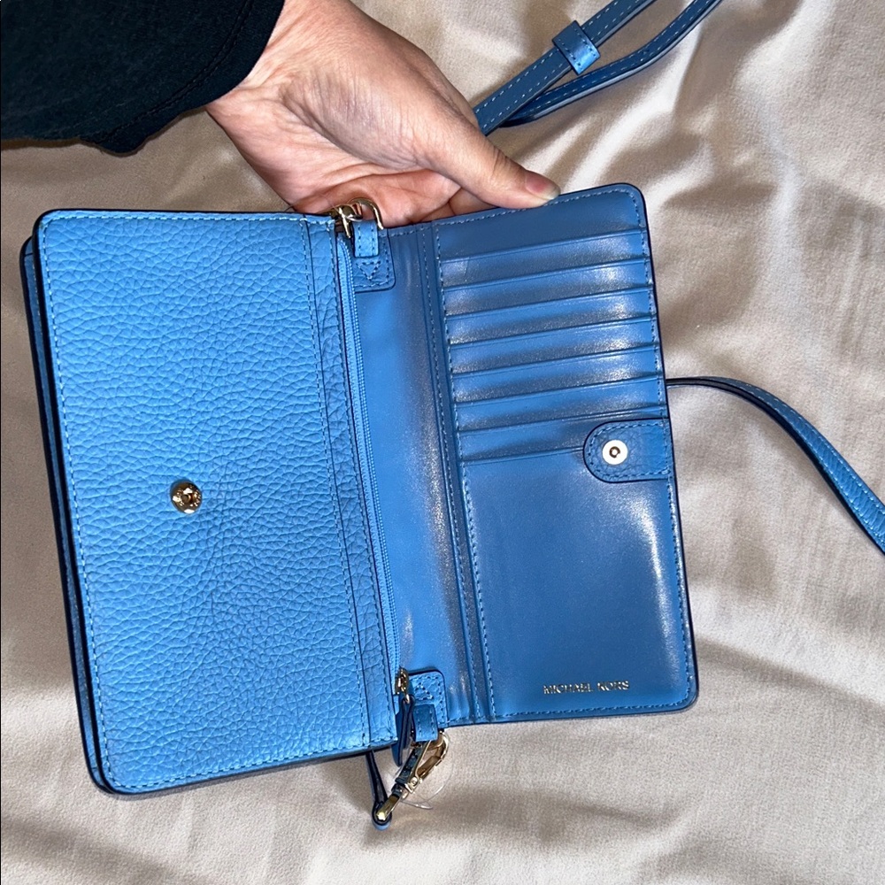 Michael Kors Light Blue Pebbled Leather Crossbody Wallet Purse NWOT - Picture 3 of 5